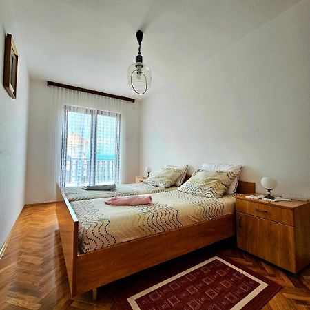 Apartman Agava Njivice Esterno foto
