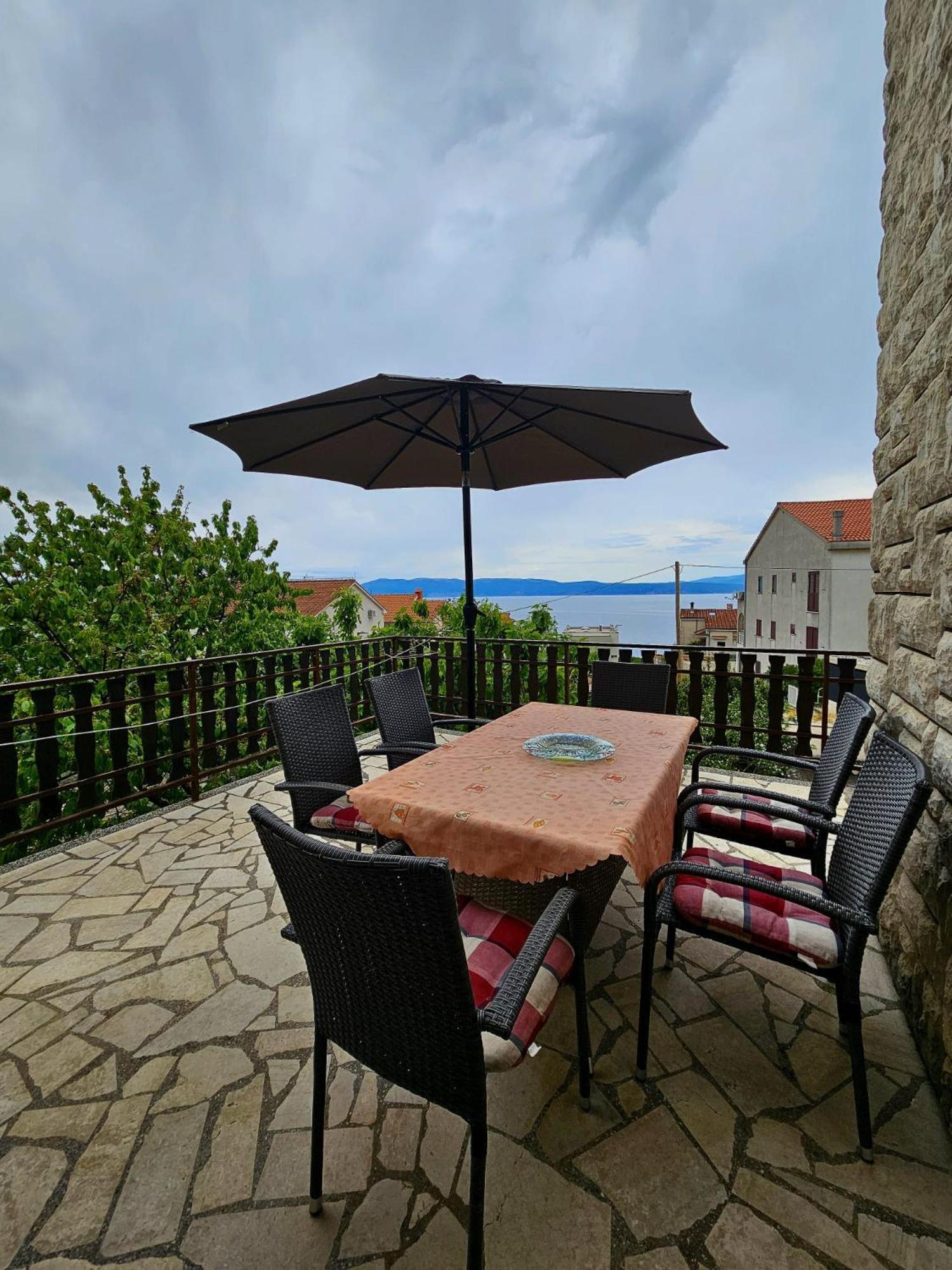 Apartman Agava Njivice Esterno foto
