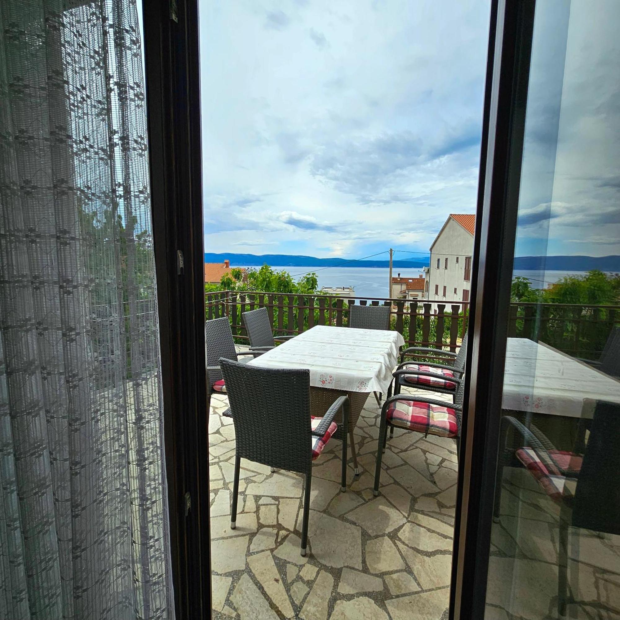 Apartman Agava Njivice Esterno foto