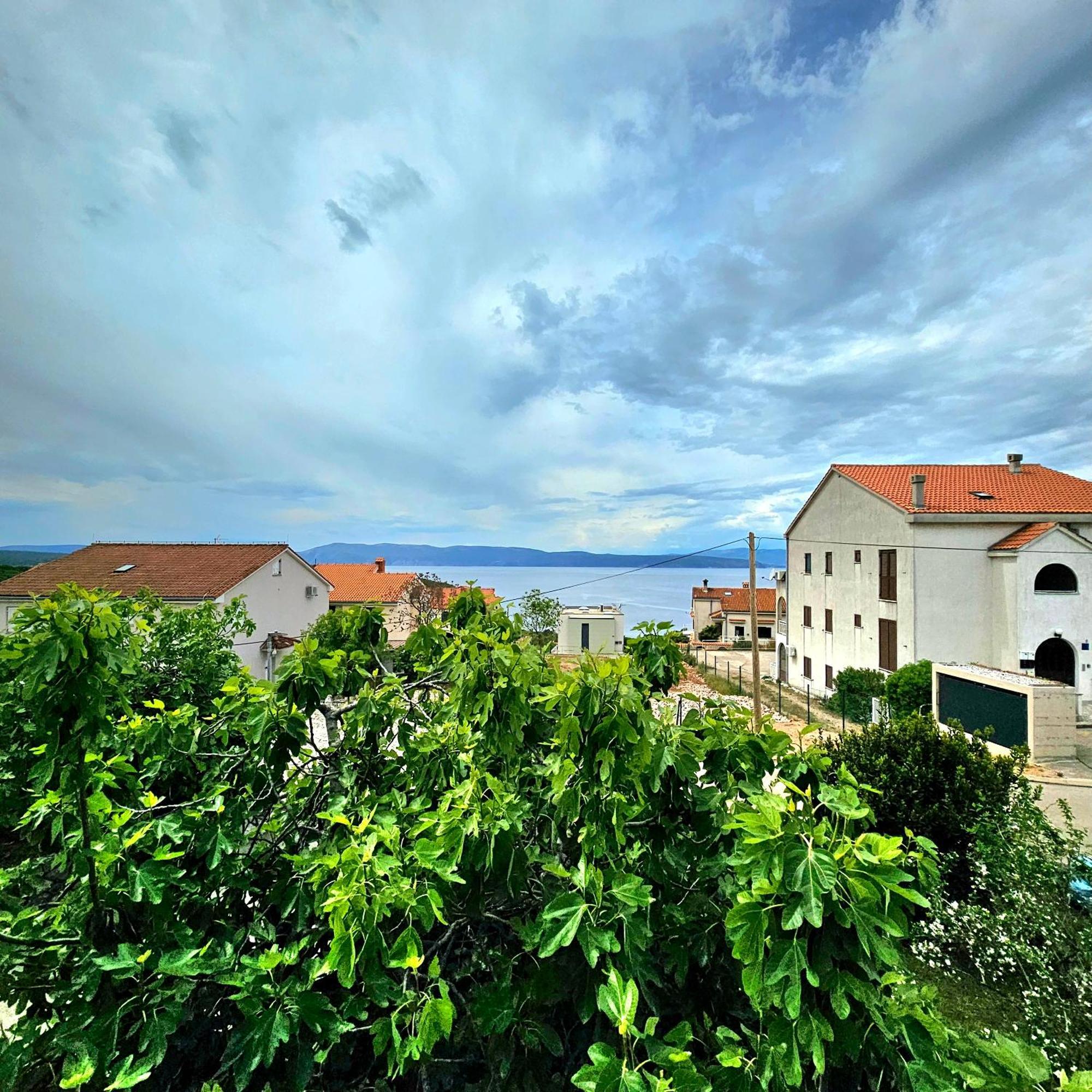 Apartman Agava Njivice Esterno foto