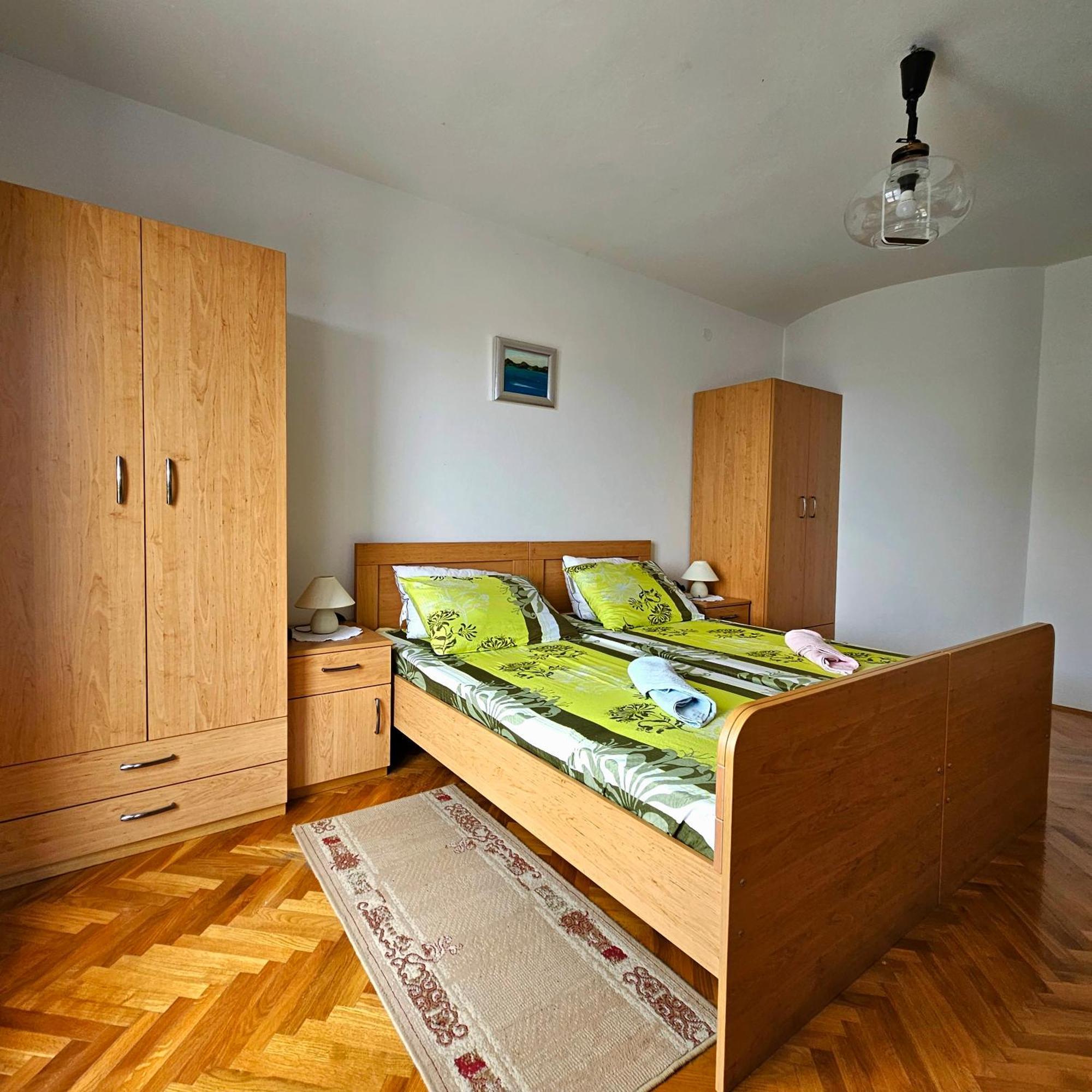 Apartman Agava Njivice Esterno foto