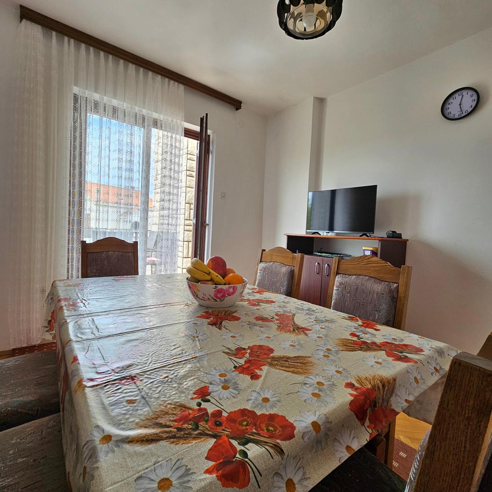 Apartman Agava Njivice Esterno foto